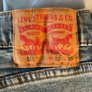 Levi’s men’s denim jeans. 32x30. Like new.